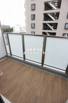 【バルコニー】 | アドバンス江坂東デパール | バルコニー付きで採光＆風通し良好！