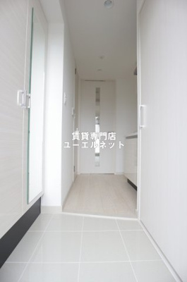 【玄関】 | アドバンス江坂東デパール | 住まいの顔ともなる玄関