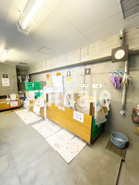 大宮ファーストプレイスタワーのその他共用部分|ゴミ置き場です。