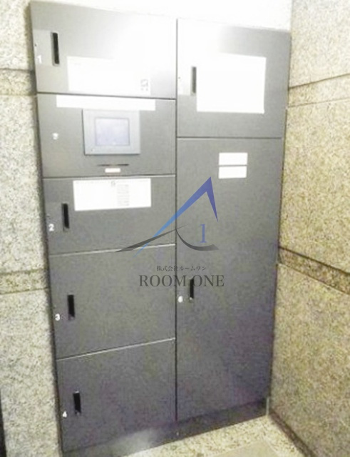ルーブル森下のその他共用部分|宅配ボックスです。