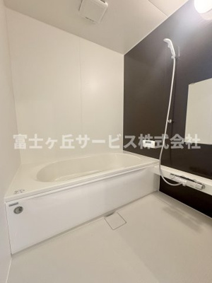 【浴室】 | 静岡市駿河区敷地2丁目 新築一戸建て 1号棟  | ゆったりくつろげるお風呂です