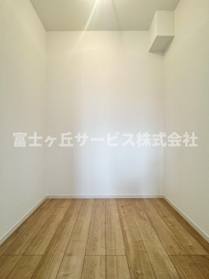 【収納】 | 静岡市駿河区敷地2丁目 新築一戸建て 1号棟  | 収納豊富なウォークインクローゼット