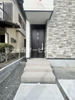 【エントランス】 | 静岡市駿河区敷地2丁目 新築一戸建て 1号棟  | エントランスです