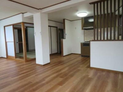 【居間・リビング】 | ハウスポート都立家政ビル | 居室☆