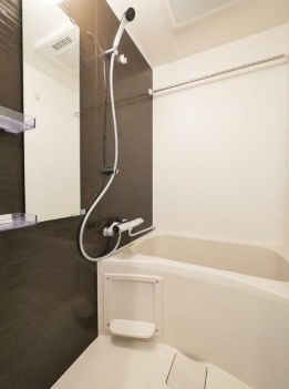 【浴室】 | ラフィスタ鷺ノ宮 | 浴室乾燥機付きバス。