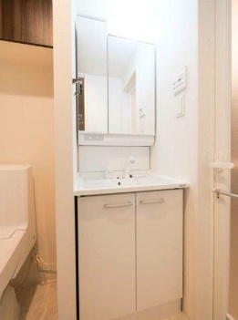 【独立洗面台】 | ラフィスタ鷺ノ宮 | 嬉しい独立洗面台付き。
