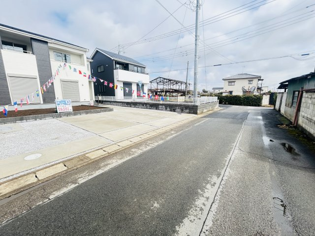 新築　太田市下田島町第14　Livele Garden.S　6号棟の前面道路含む現地写真|現地写真　南側接道幅員約5.2ｍ　
