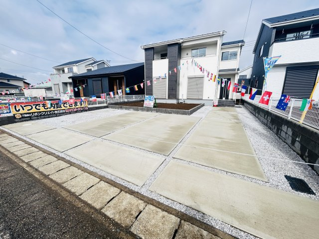 新築　太田市下田島町第14　Livele Garden.S　6号棟の駐車場|現地写真　駐車スペースは並列3台分可能です！
