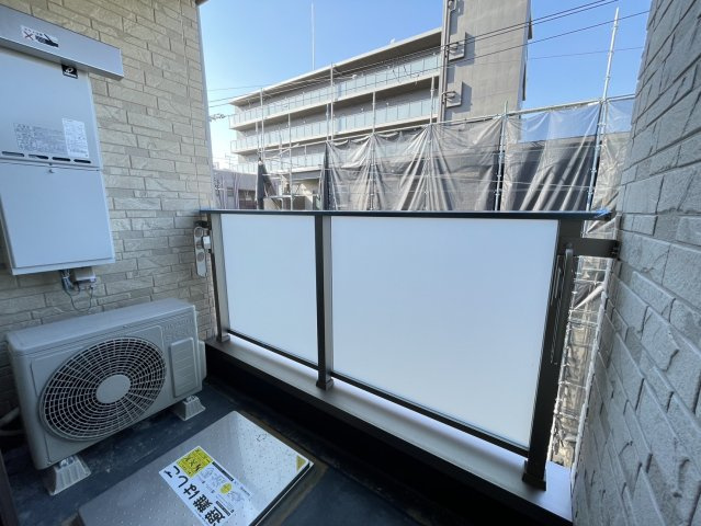 Luna terrace 近大前のバルコニー