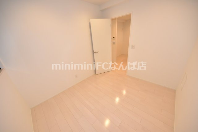 グラシア堺筋本町の寝室