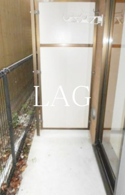 【バルコニー】 | カーサ・コモド | バルコニーです。