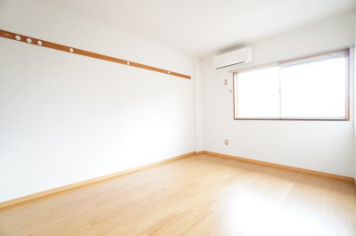 【洋室】 | シャルマンハイツⅡ | ※同物件・反転タイプの写真です。