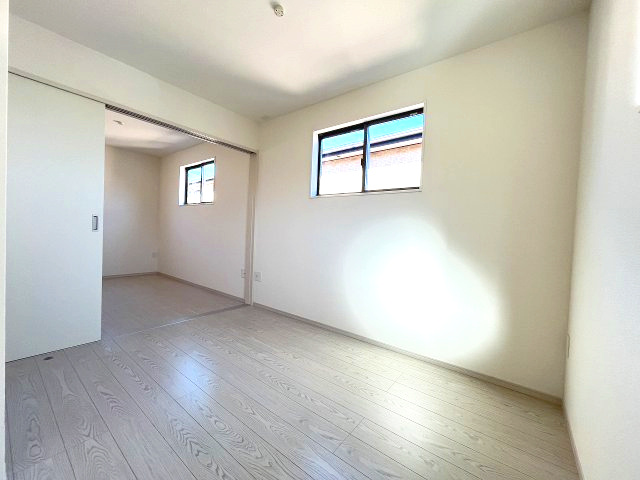 【子供部屋】 | 福岡市南区桧原5丁目1期　2号棟（全4棟）【仲介手数料無料・0円】 | 現地写真。