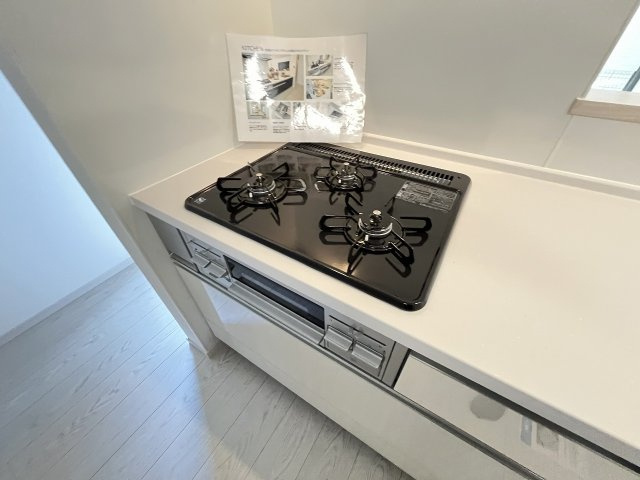 【キッチン】 | 福岡市南区桧原5丁目1期　2号棟（全4棟）【仲介手数料無料・0円】 | 現地写真。