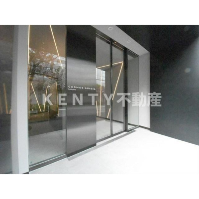 【エントランス】 | コスモグラシア池田山 | 建物の内部です