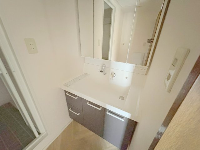 パルコート川西ミルヴィラージュの居間・リビング