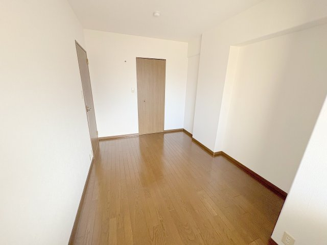 パルコート川西ミルヴィラージュの居間・リビング