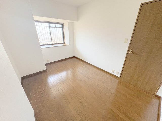 パルコート川西ミルヴィラージュの居間・リビング