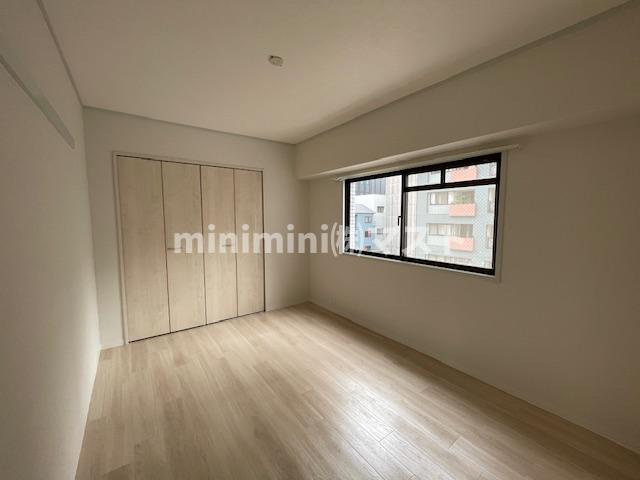 アルボール西道頓堀の洋室