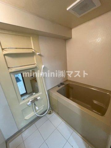 アルボール西道頓堀の浴室