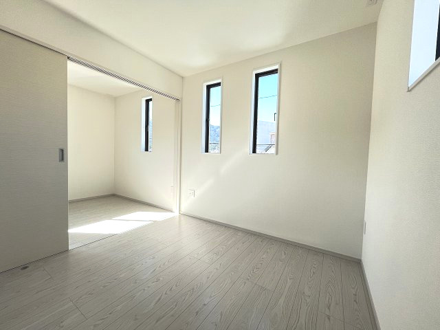 【子供部屋】 | 福岡市南区桧原5丁目1期　4号棟（全4棟）【仲介手数料無料・0円】 | 現地写真。