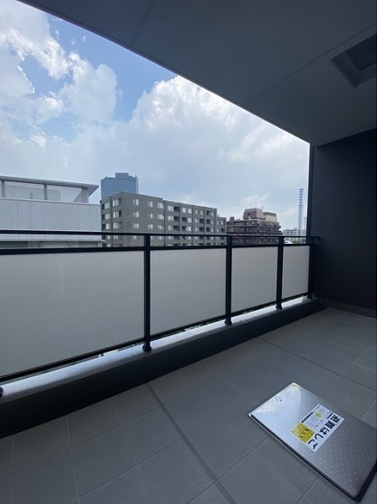 千代田区六番町の賃貸マンションのバルコニー