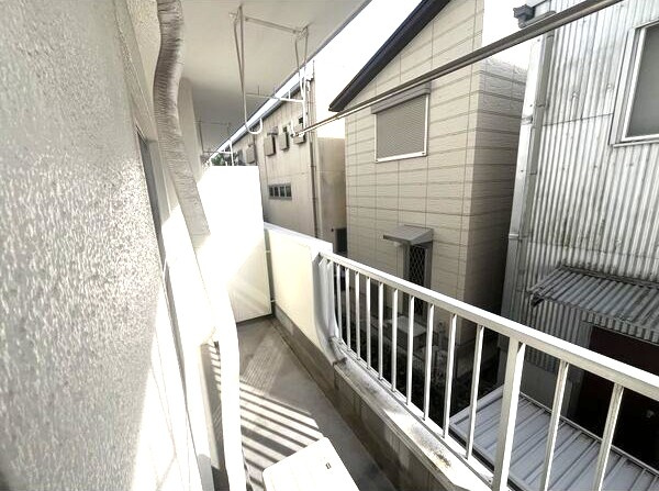 コトブキ第一ビルのバルコニー