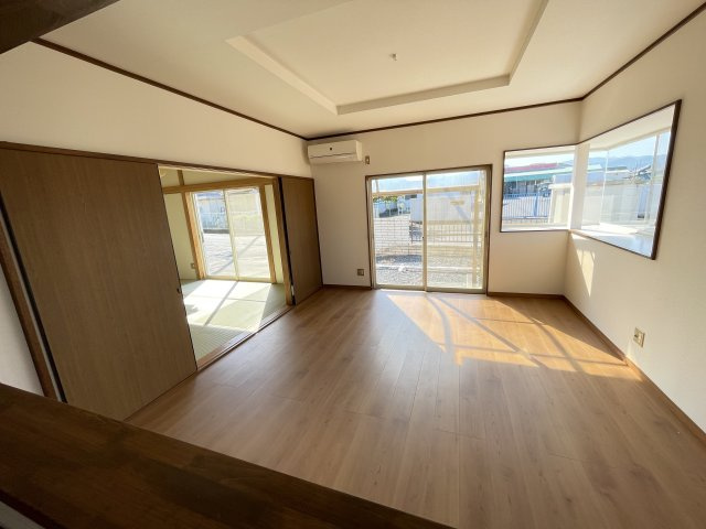 藤岡市上大塚　中古1495の居間・リビング