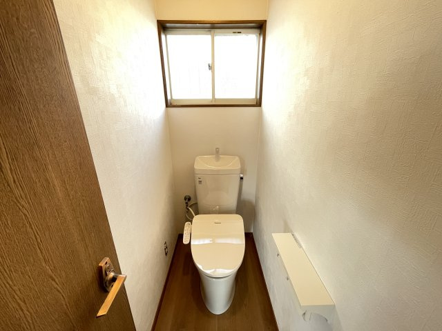 藤岡市上大塚　中古1495のトイレ
