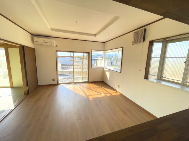 藤岡市上大塚　中古1495の居間・リビング