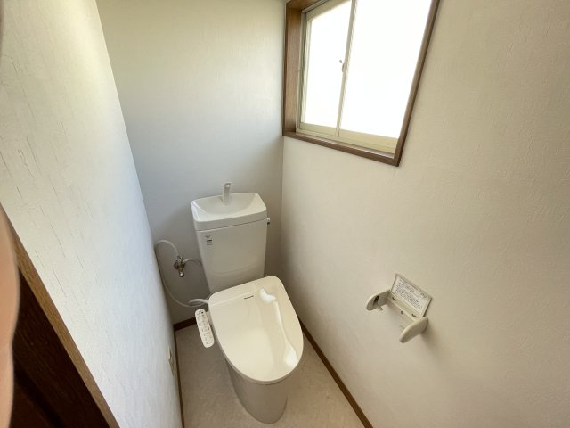 藤岡市上大塚　中古1495のトイレ