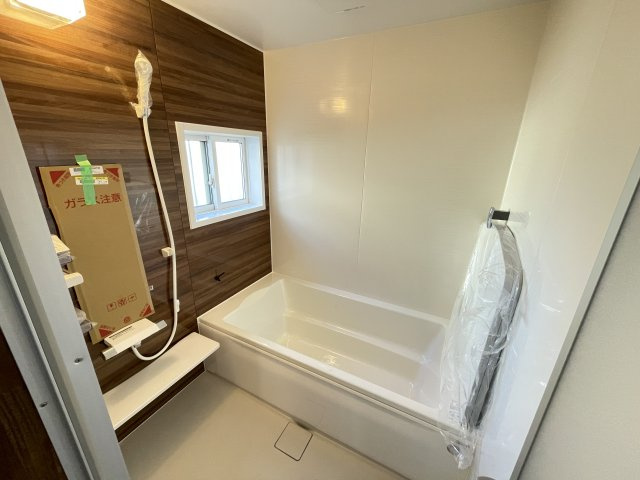 藤岡市上大塚　中古1495の浴室