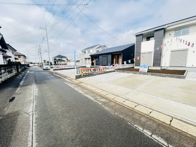 新築　太田市下田島町第14　Livele Garden.S　8号棟の前面道路含む現地写真|現地写真　南側接道幅員約5.2ｍ　