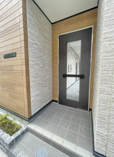 グレイス蓮根のエントランス