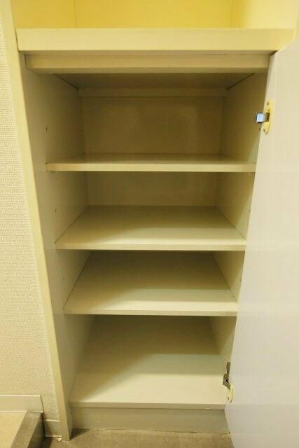 スカイコート落合の収納