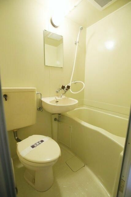 スカイコート落合の浴室