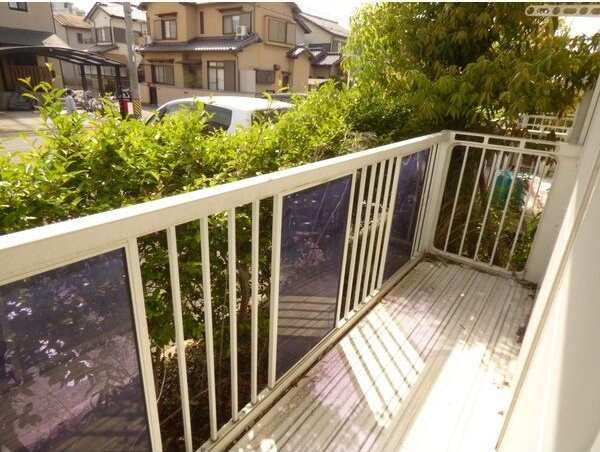 コーポラスノベルティD棟のバルコニー