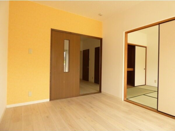 コーポラスノベルティD棟の居間・リビング