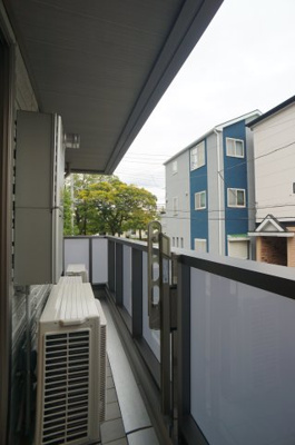 【バルコニー】 | ウィステリア北砂仙台堀川公園 | 開放的で明るい空間を演出してくれるバルコニーです