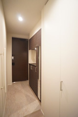 【玄関】 | ウィステリア北砂仙台堀川公園 | ゆったりとした玄関です