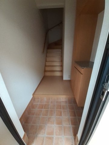 ガーデンハウス　エンゼル　　　刈谷市近郊の賃貸はクラスホーム刈谷店の玄関|シンプルで使いやすい玄関です