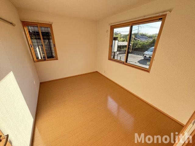 ヴューコートの洋室