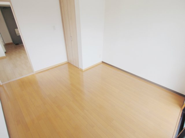 クレセントハウスの居間・リビング