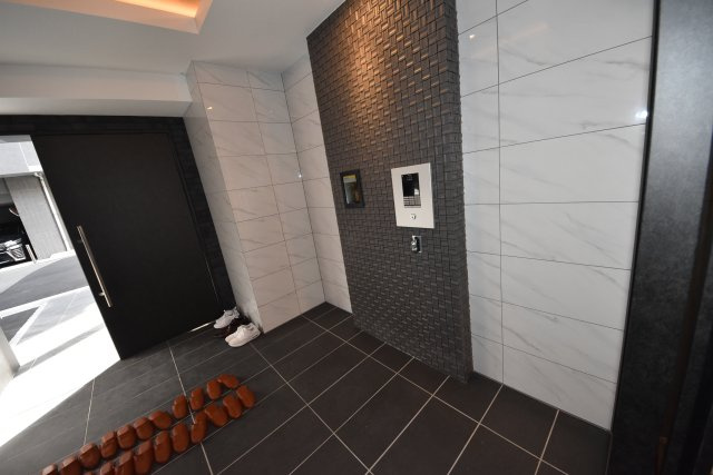 コンフォリア・リヴ谷町九丁目ソルテラス