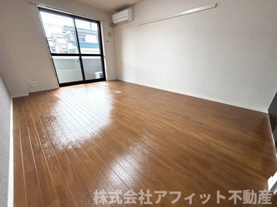 【居間・リビング】 | アジャート | 洋室9.2帖