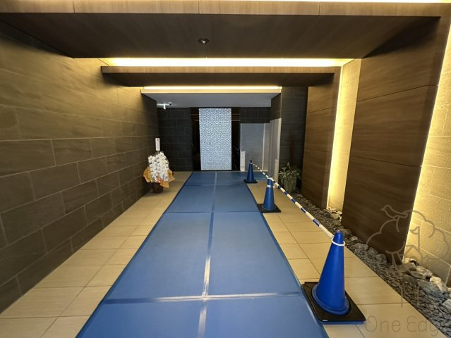 ロイヤルパークヒルズうめきたのロビー