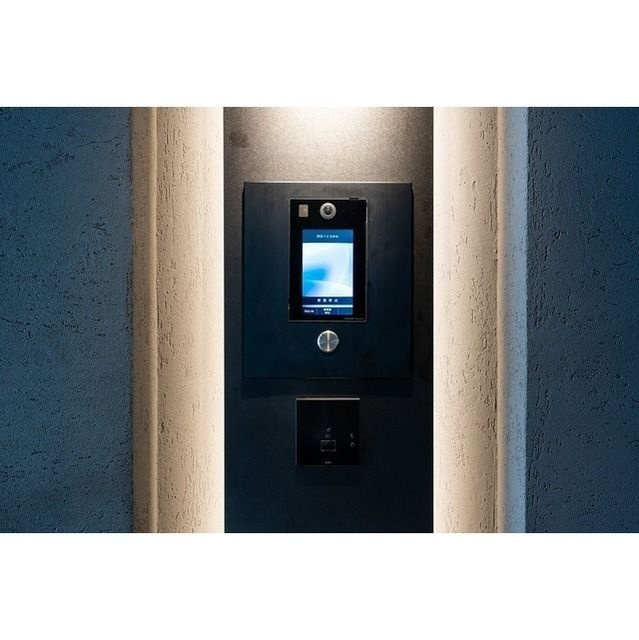 レフィールオーブ代々木のロビー|■モニタ付オートロック■宅配ＢＯＸ