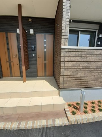 ラ・ルーチェＫのエントランス|建物の内部です