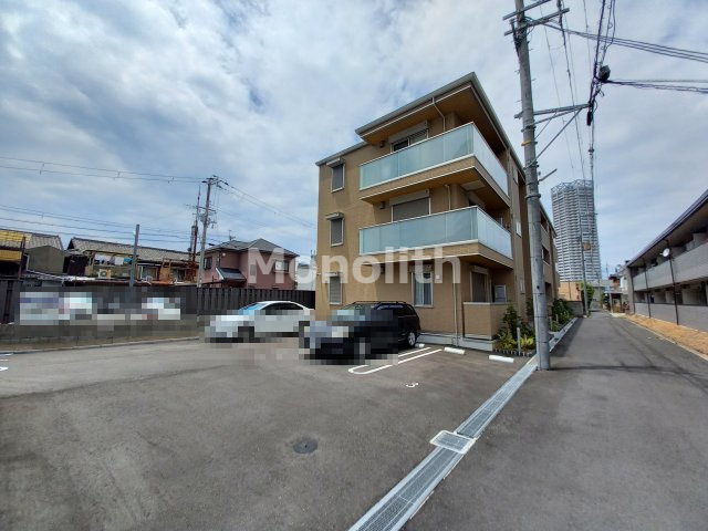 アムール旭の駐車場