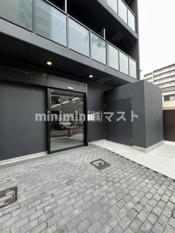 ファーストフィオーレ九条Ⅱのエントランス